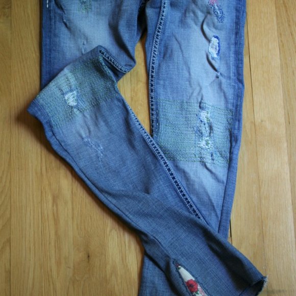 Embellished Jeans - BKE Stella Slim Boot - Picture 4 of 5